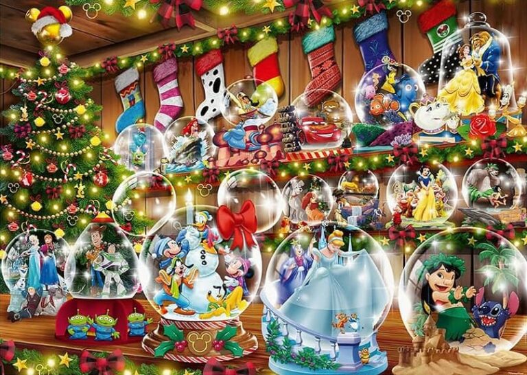 Globes Disney Christmas